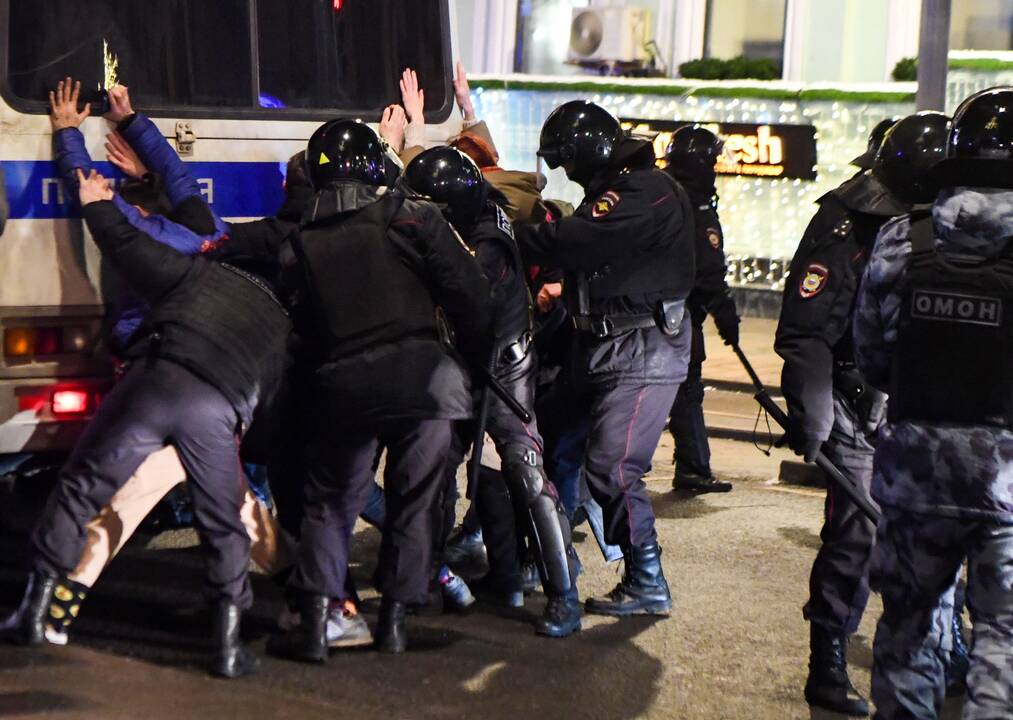 Rusijoje tęsiasi A. Navalno šalininkų protestai