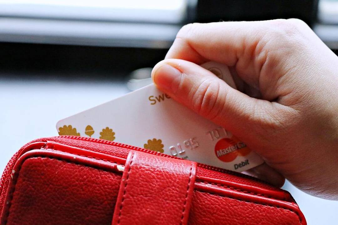 Dėl IT sistemų atnaujinimo galimi „Swedbank“ paslaugų trikdžiai