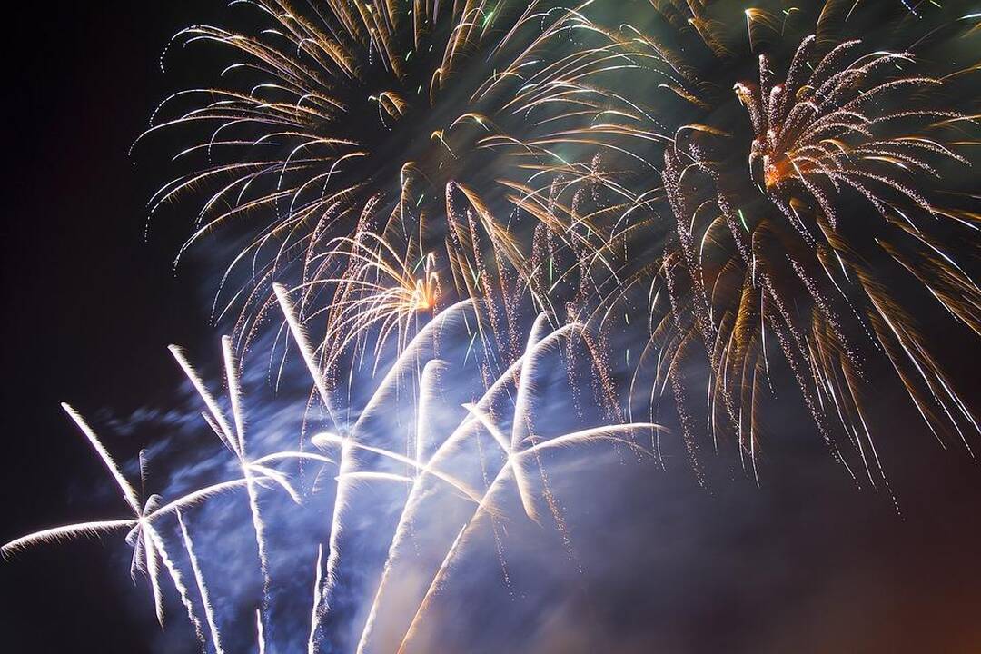 Į ką reikia atkreipti dėmesį perkant fejerverkus?