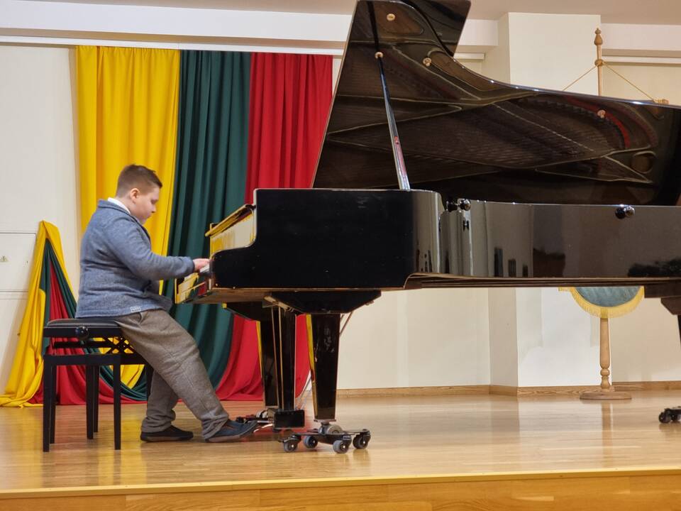 Įvertinimas: už pasirodymą muzikantai buvo apdovanoti diplomais ir atminimo dovanėlėmis.