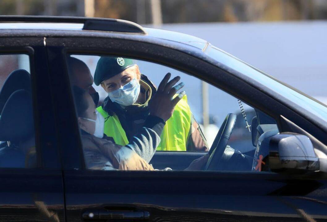 Nemenčinės uždarymas: tikrinami visi atvykstantieji ir išvykstantieji