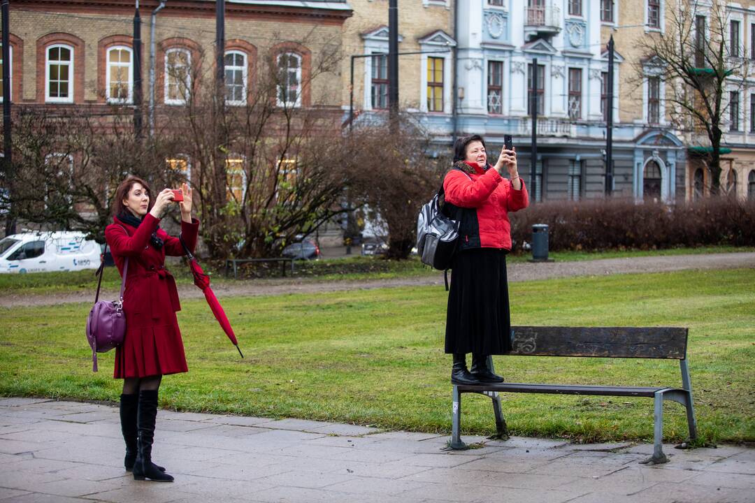 Vilniuje nukeltas P. Cvirkos paminklas