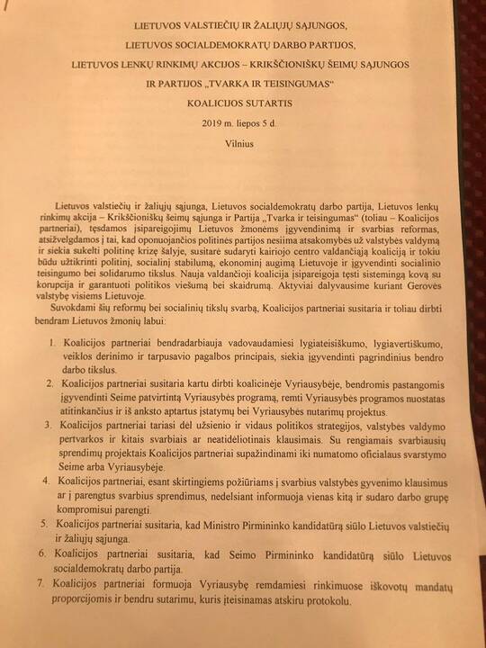 Koalicijos sutarties pasirašymas