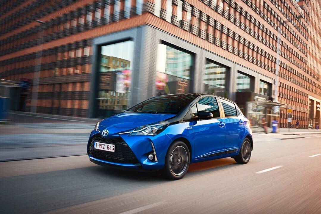 Kuo skiriasi hibridiniai automobiliai?
