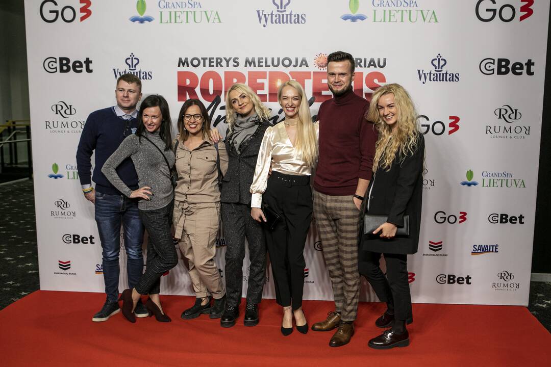 „Moterys meluoja geriau. Robertėlis. Antroji banga“ premjera