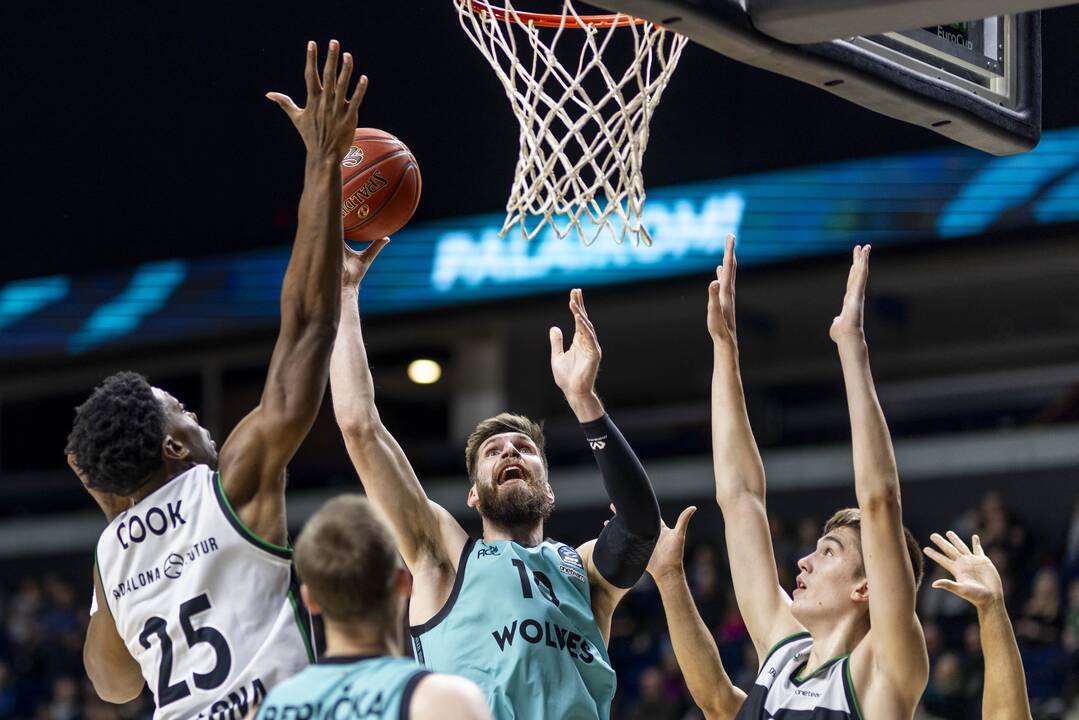 Europos taurė: Vilniaus „Wolves“ – Badalonos „Joventut“ 79:94