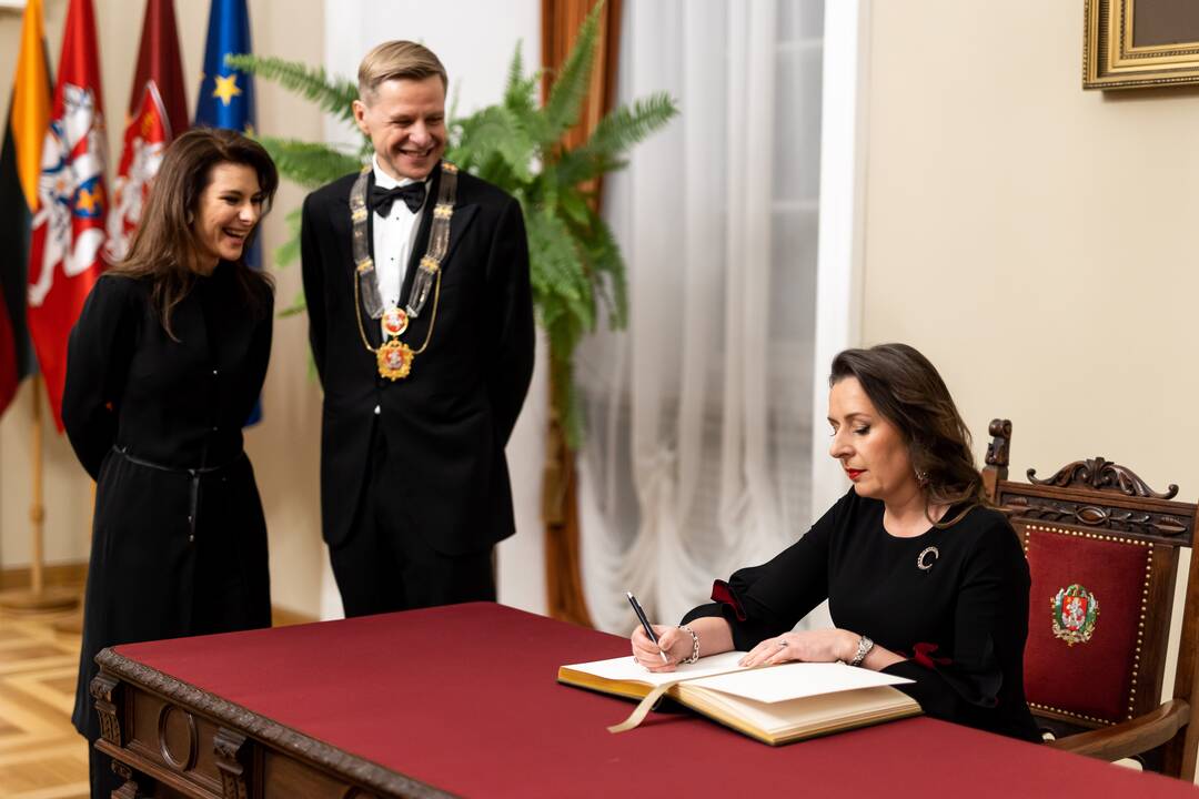 Vilniaus miesto garbės pilietės vardo suteikimo rašytojai K. Sabaliauskaitei ceremonija