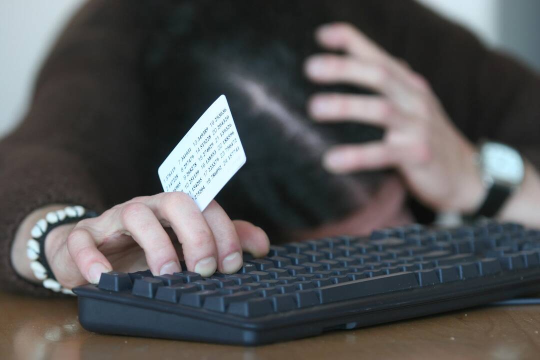 RRT atstovas: lietuviai nuo internetinių sukčių nenukentėjo 