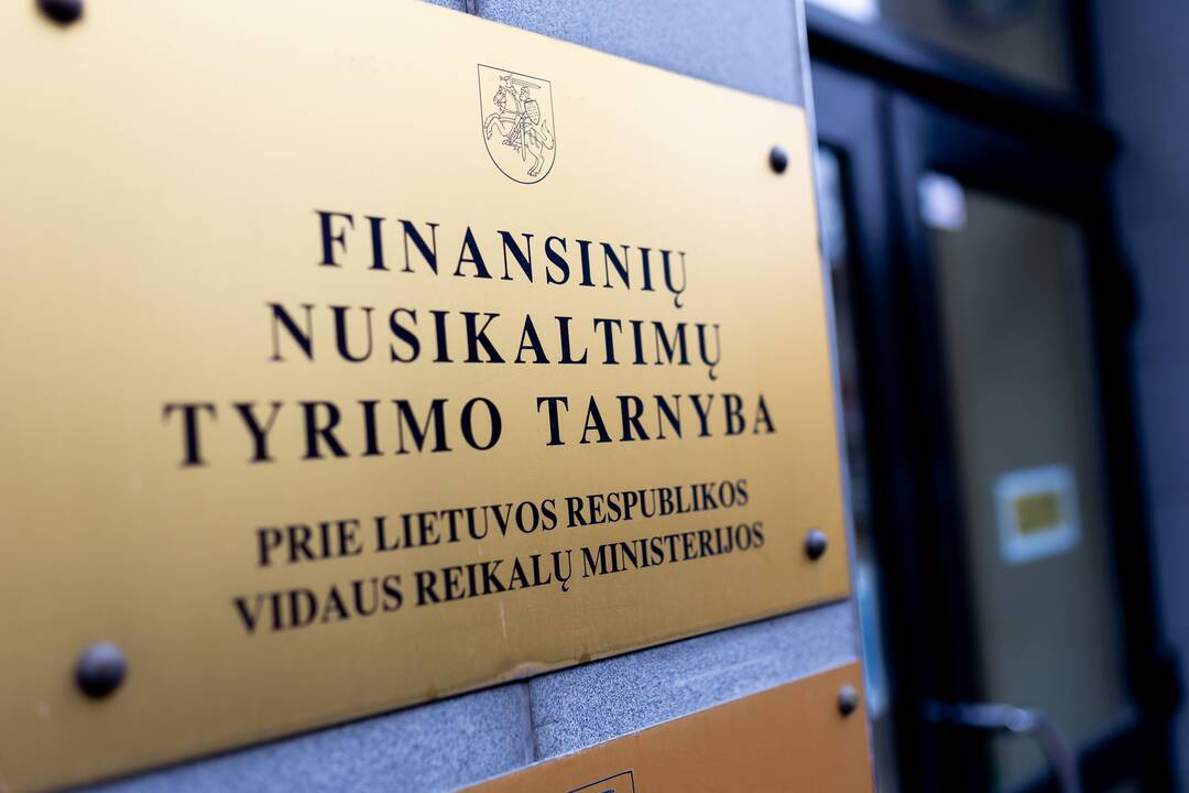 Kaune tiriant galimai apgaule įgytas ES lėšas – įtarimai devyniems asmenims, du suimti 