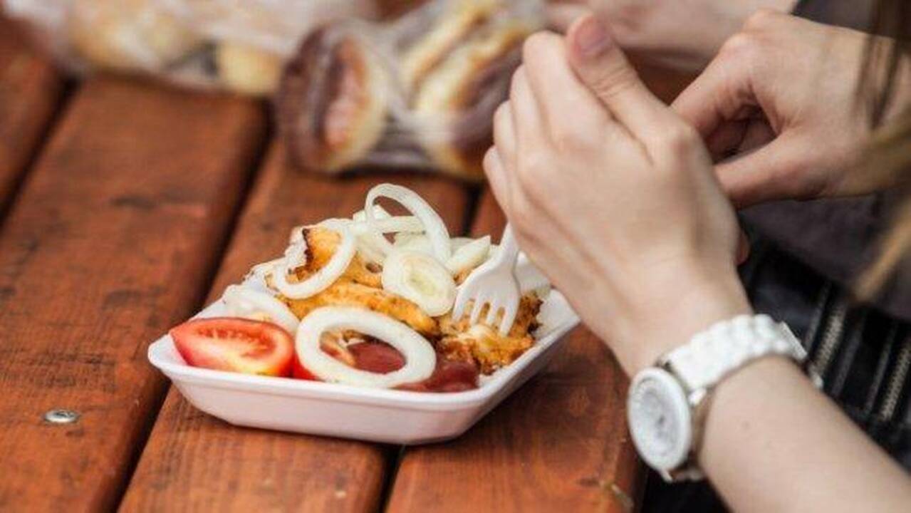 Įsigaliojo reikalavimas etiketėse ir meniu nurodyti tikslesnę patiekalų sudėtį