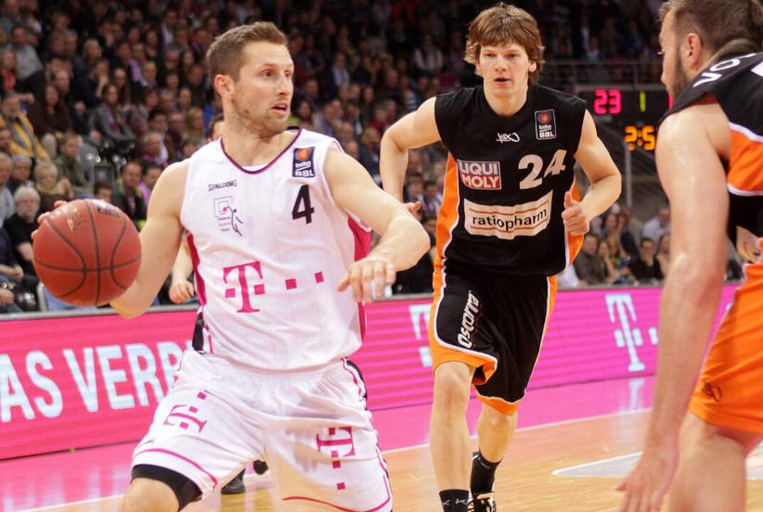 "Telekom Baskets" ekipa pralaimėjo "Ratiopharm" krepšininkams