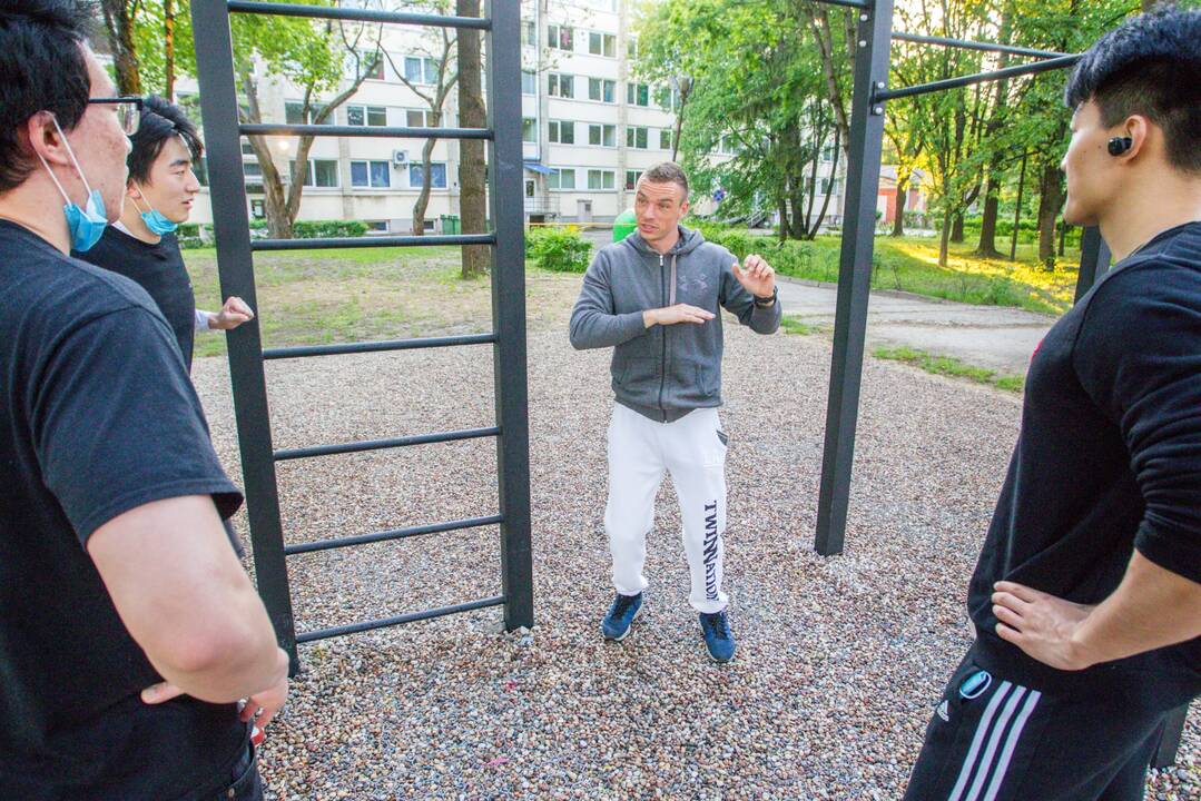 Patirtis: A. Saulis yra dalyvavęs prisitraukimų ir kitų jėgos rungčių pasaulio čempionatuose.