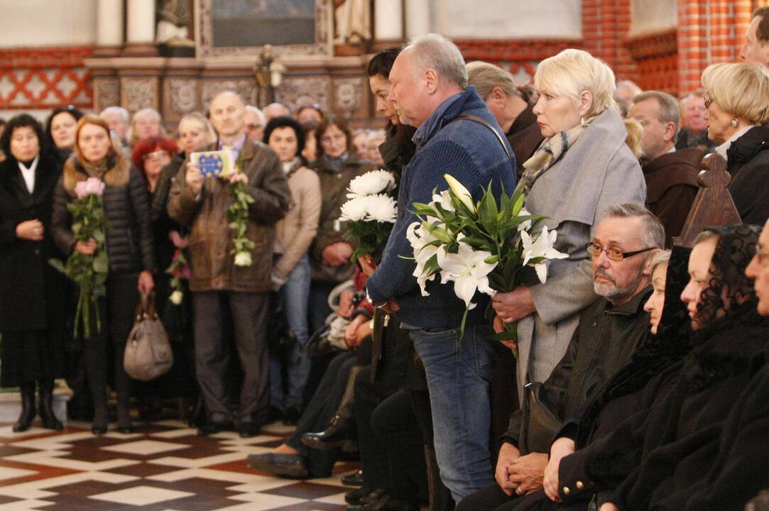 Atsisveikinimas su maestro S. Povilaičiu