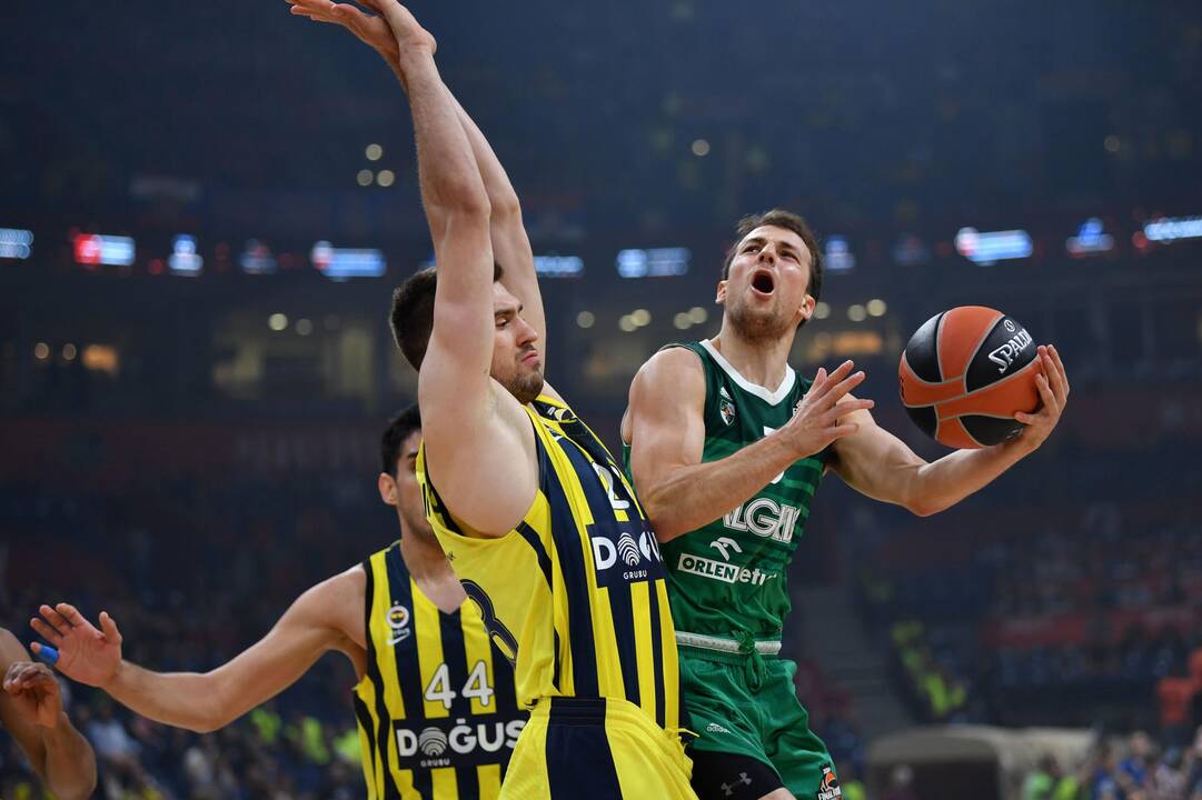 Eurolygos pusfinalis: „Žalgiris“ -  „Fenerbahce“ 67:76