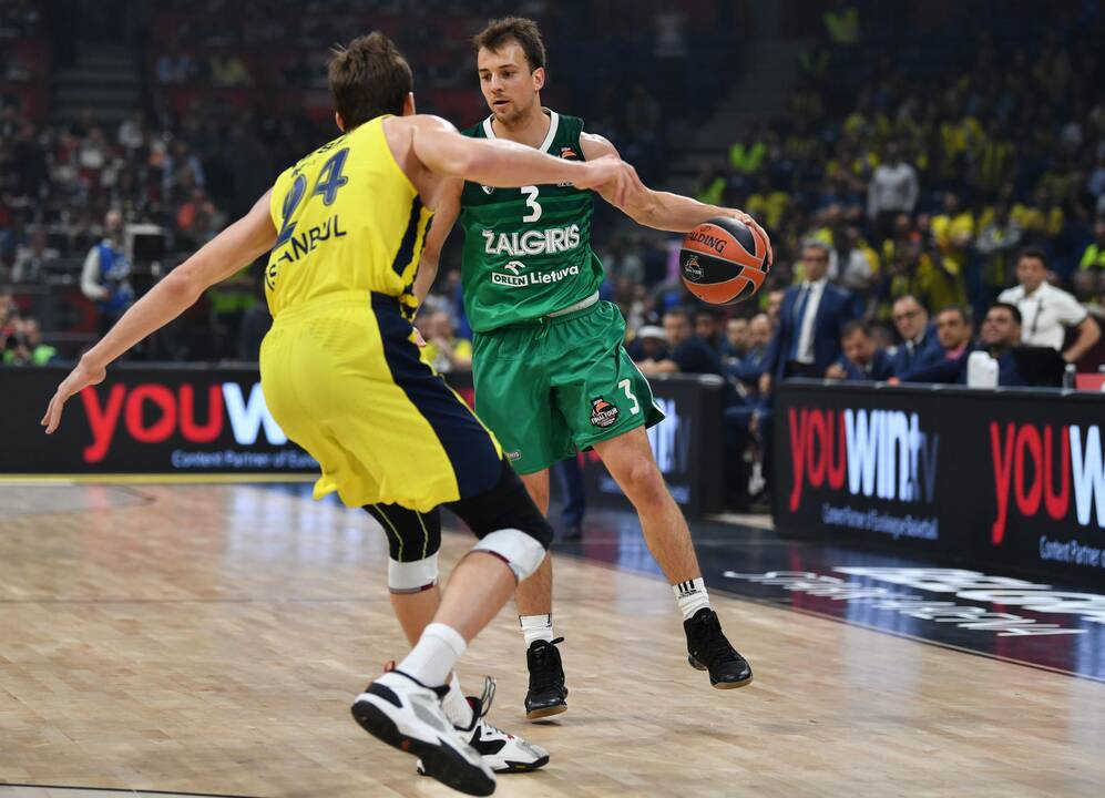 Eurolygos pusfinalis: „Žalgiris“ -  „Fenerbahce“ 67:76