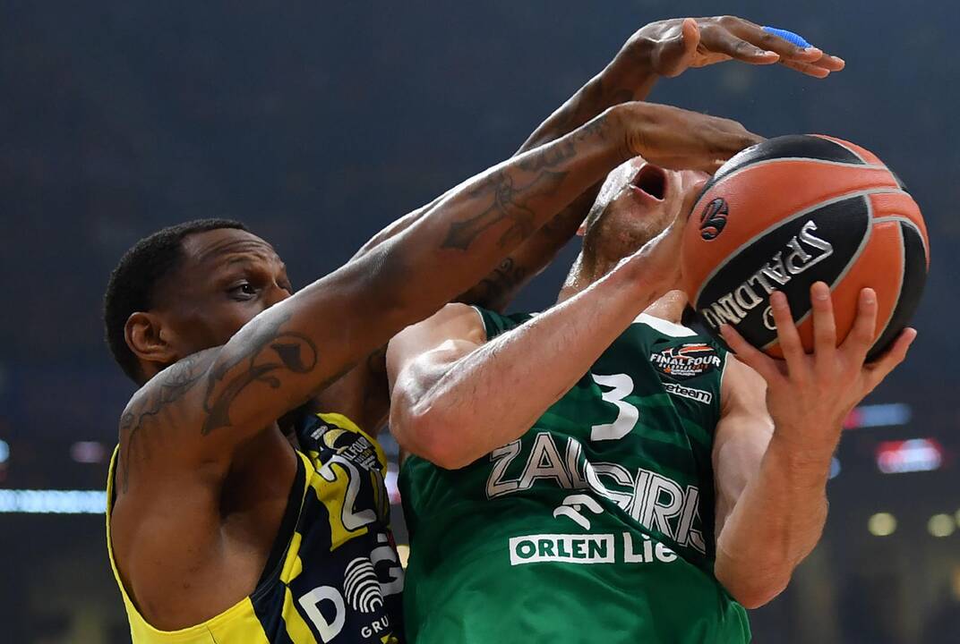 Eurolygos pusfinalis: „Žalgiris“ -  „Fenerbahce“ 67:76