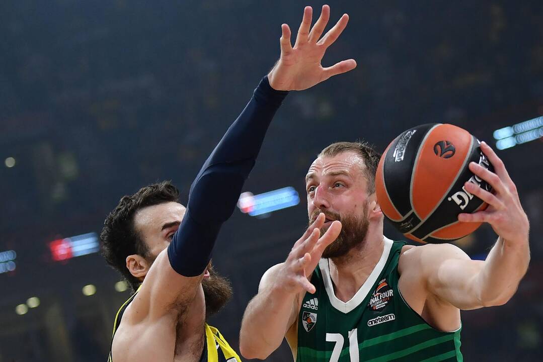 Eurolygos pusfinalis: „Žalgiris“ -  „Fenerbahce“ 67:76