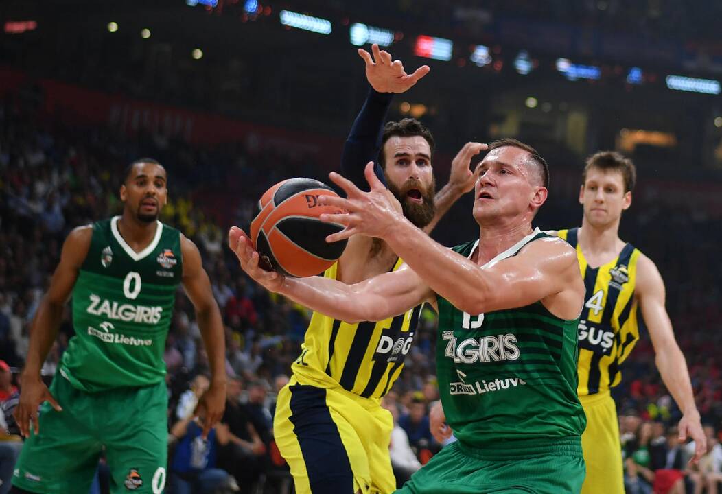 Eurolygos pusfinalis: „Žalgiris“ -  „Fenerbahce“ 67:76
