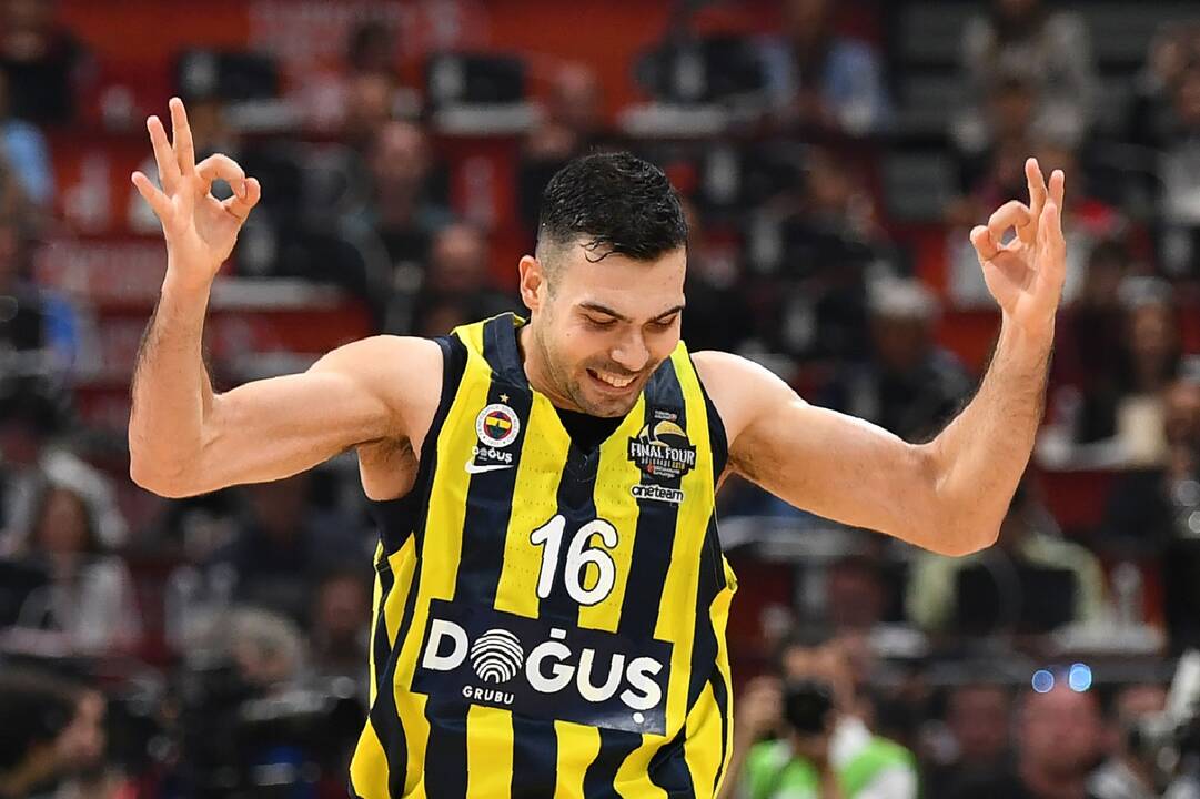 Eurolygos pusfinalis: „Žalgiris“ -  „Fenerbahce“ 67:76