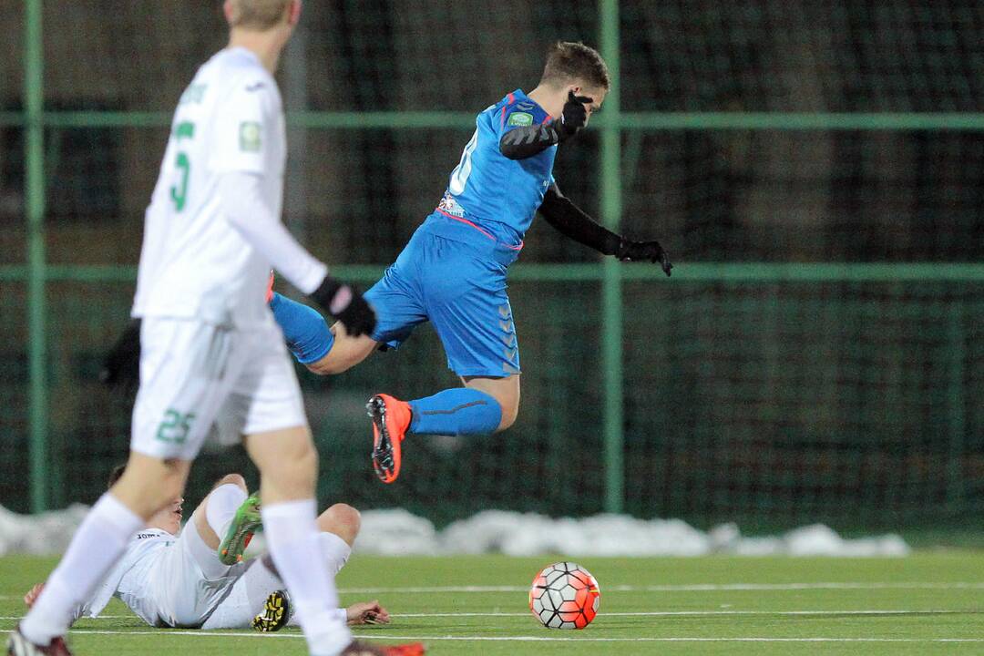 Lietuvos futbolo A lyga: „Kauno Žalgiris“– Kauno „Stumbras“ 1:2.