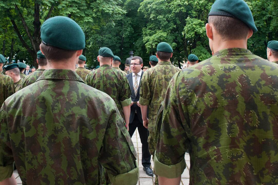 Prisiekė nauja karininkų laida