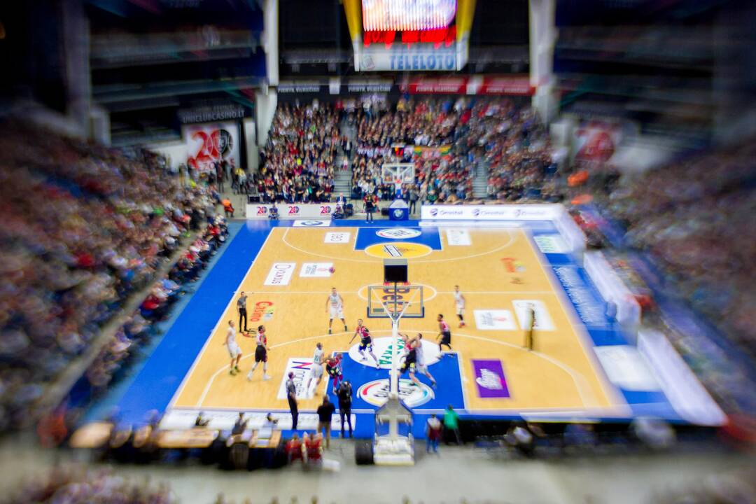„Žalgiris“ įveikė „Lietuvos rytą“ 74:66