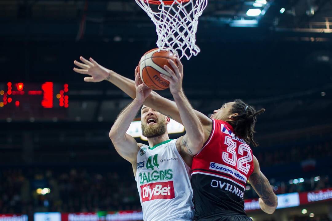 „Žalgiris“ įveikė „Lietuvos rytą“ 74:66