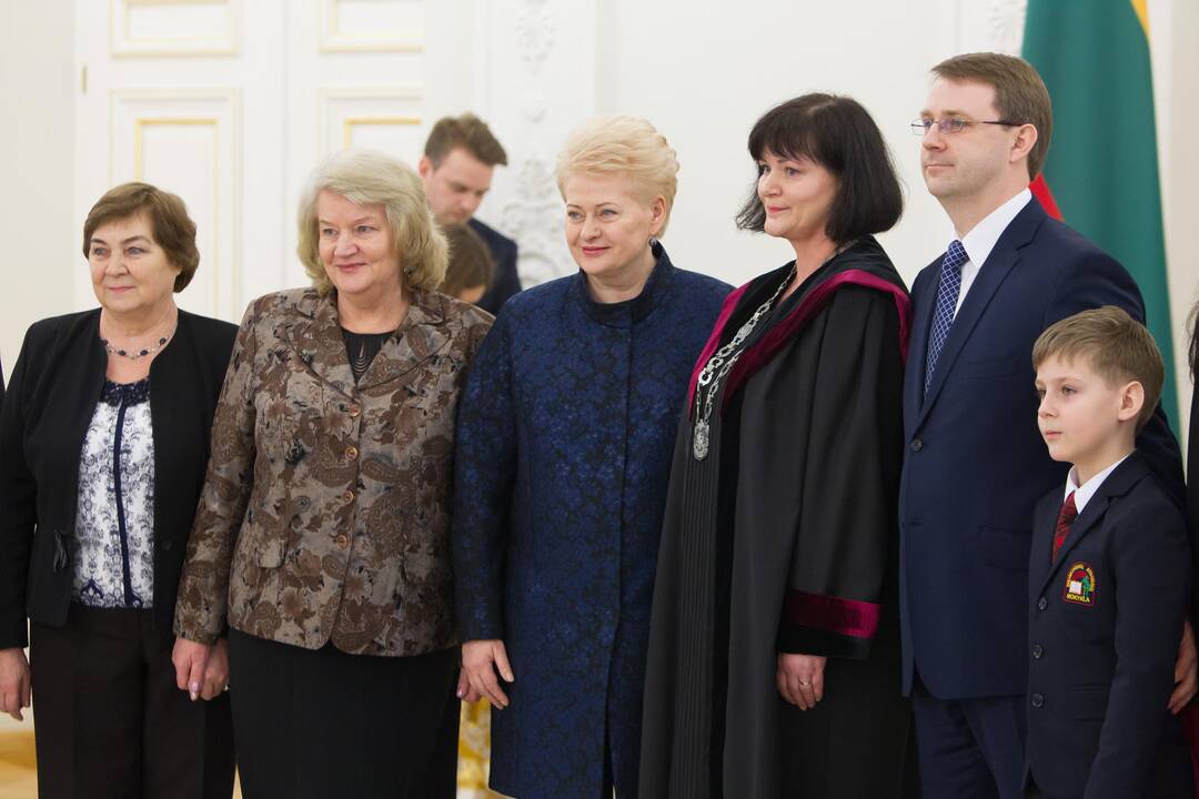 Prezidentūroje prisiekė teisėjai
