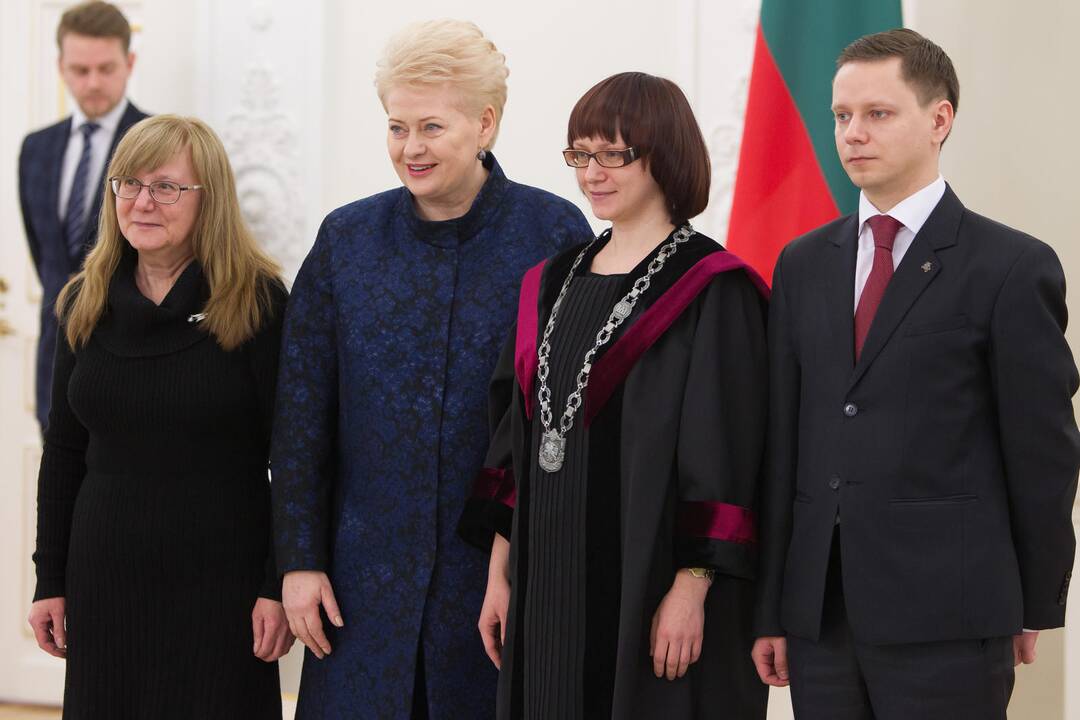 Prezidentūroje prisiekė teisėjai