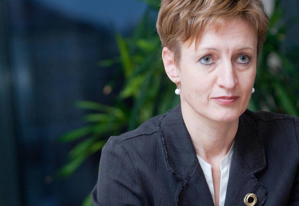 Valstybės kontrolierės skundo nagrinėjime teismas daro pertrauką