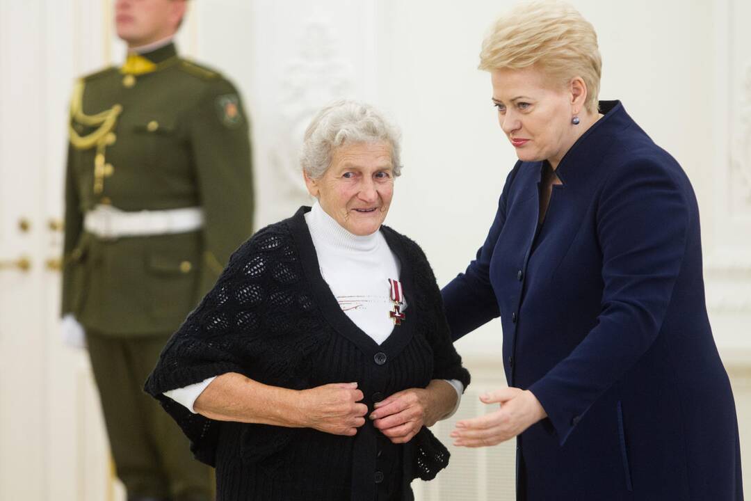 Prezidentė apdovanojo žydų gelbėtojus