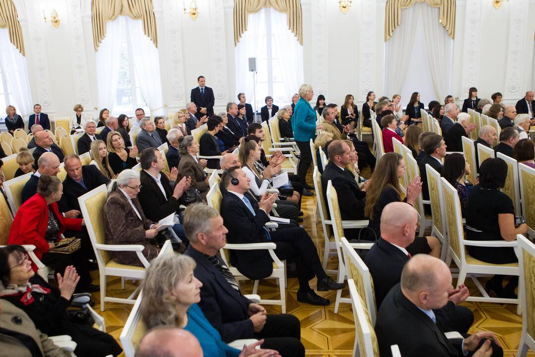 Prezidentė apdovanojo žydų gelbėtojus