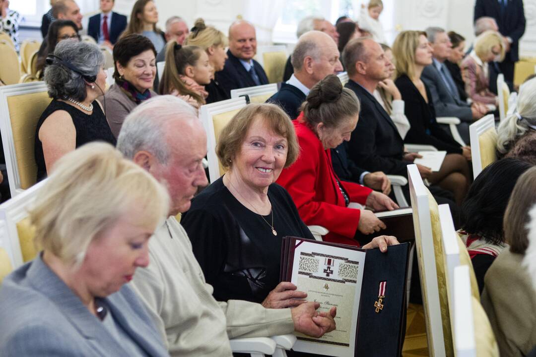 Prezidentė apdovanojo žydų gelbėtojus