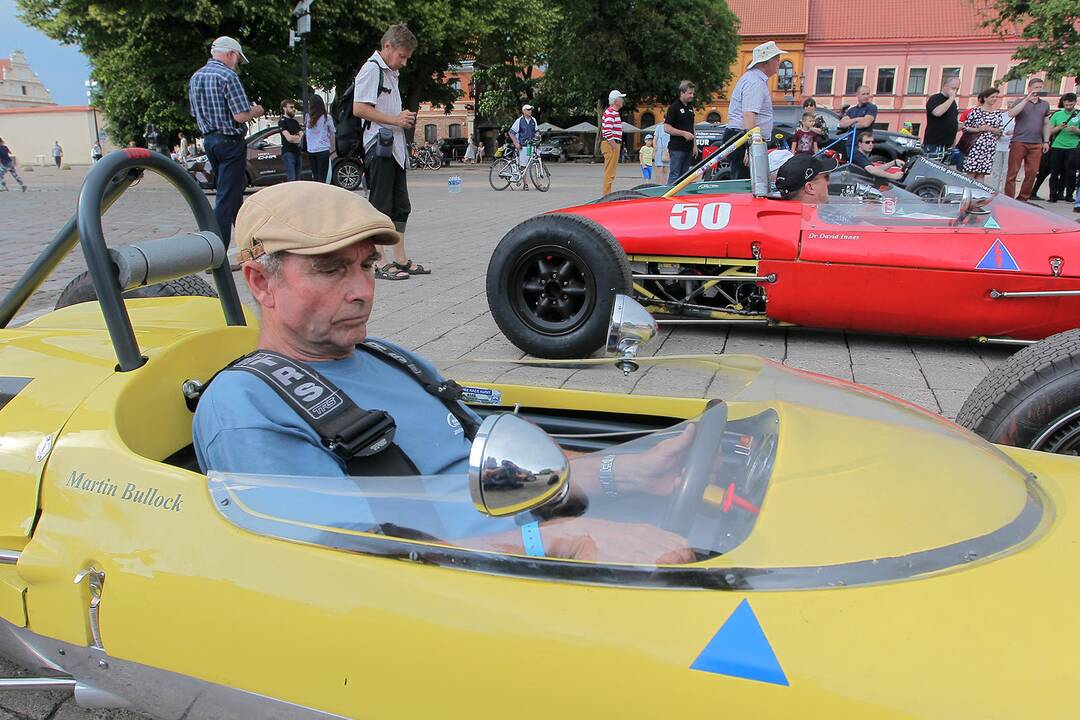 „Formula Junior” bolidų paradas Kaune