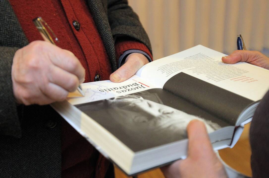 J. Budraičio paroda