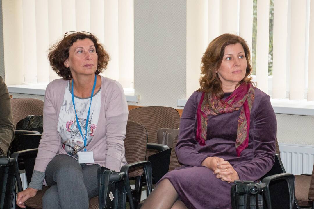 Kauno kolegijos administracija ir konferencijos svečiai iš užsienio šalių – bendraminčiai ir bendražygiai.