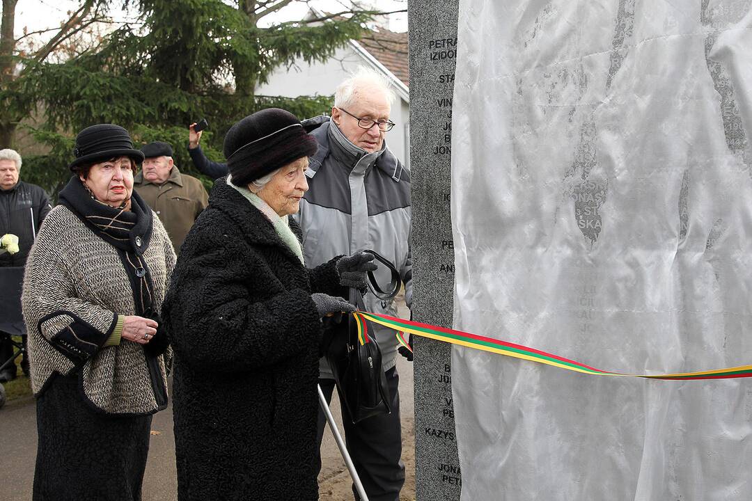 Memorialo žuvusiems karininkams atidengimas