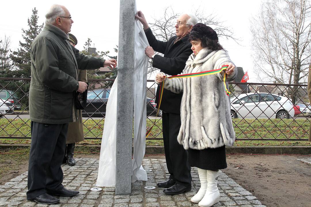 Memorialo žuvusiems karininkams atidengimas