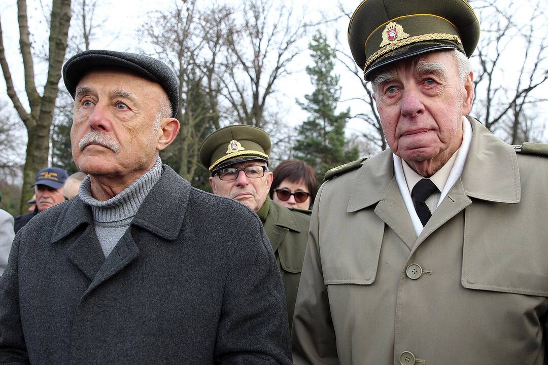Memorialo žuvusiems karininkams atidengimas