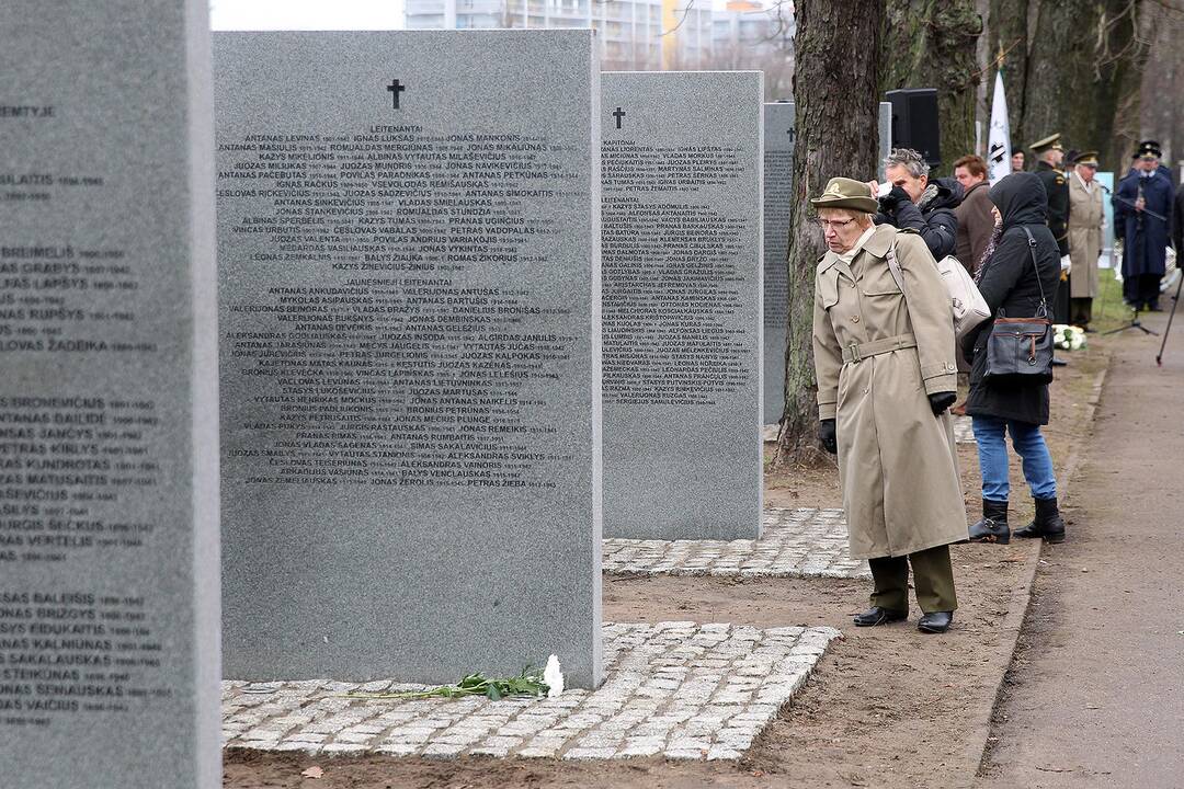 Memorialo žuvusiems karininkams atidengimas