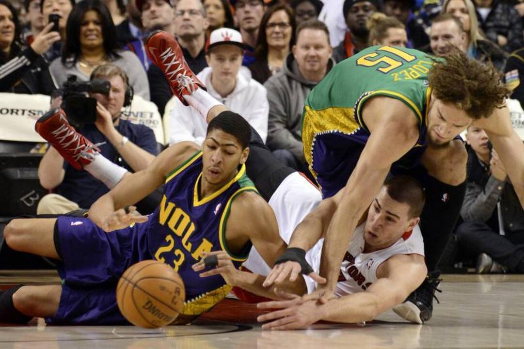 J. Valančiūnas ir vėl surinko dvigubą dublį, „Raptors“ šventė namuose