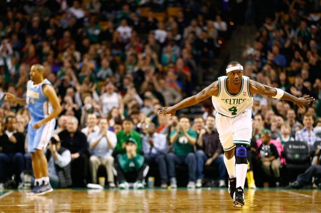 NBA: neįtikėtinas trijų pratęsimų trileris Bostone (rezultatai, top10)