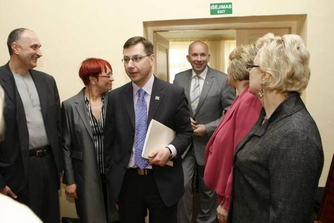 Švietimo ministras "Universa Via" sveikino su gimtadieniu
