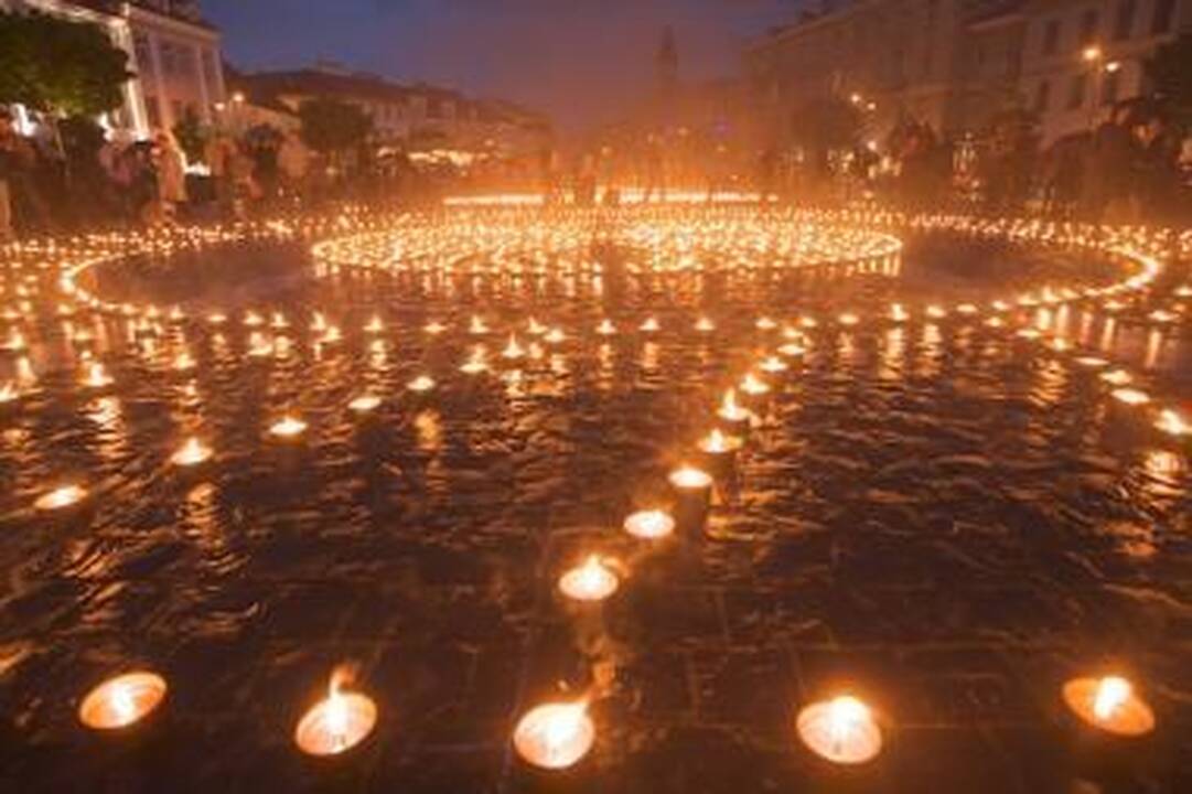Vilniuje liepsnojo mandalos