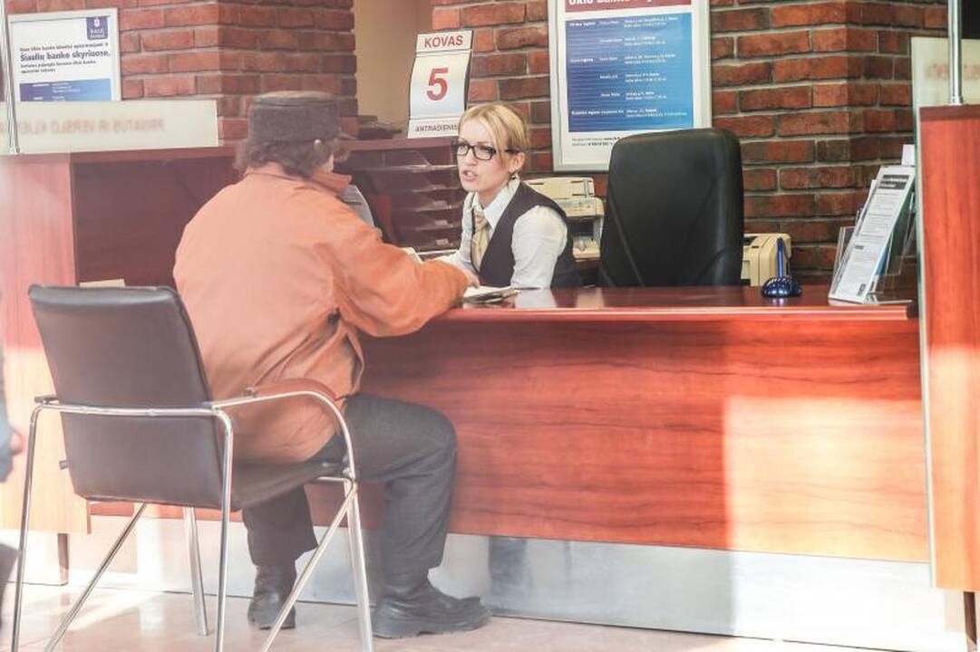 Eilėje prie buvusio Ūkio banko vos nekilo muštynės 