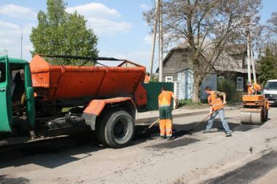Vilniaus savivaldybė ieško miesto gatvių ir kiemų dangos remontuotojų 