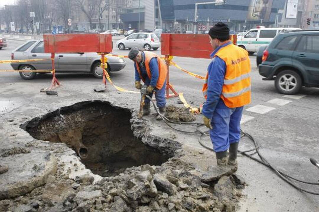 Taikos prospekte – vandentiekio avarija
