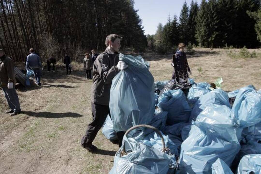 Aplinkos tvarkymo akcijos "Darom" metu rasti du lavonai