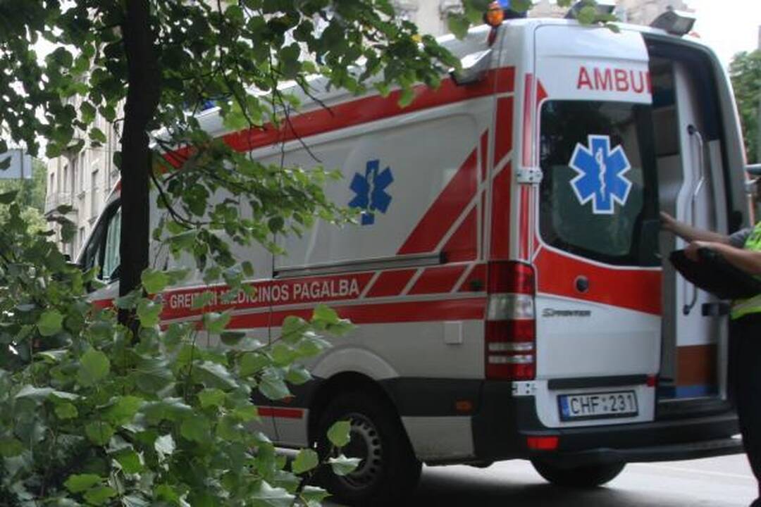 Keturių automobilių avarijoje - du nukentėjusieji (atnaujinta)