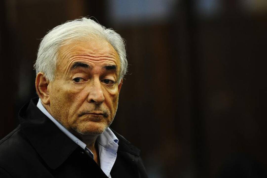 Buvusį TVF vadovą lytine prievarta kaltinančios kambarinės advokatas kalba apie kitas aukas